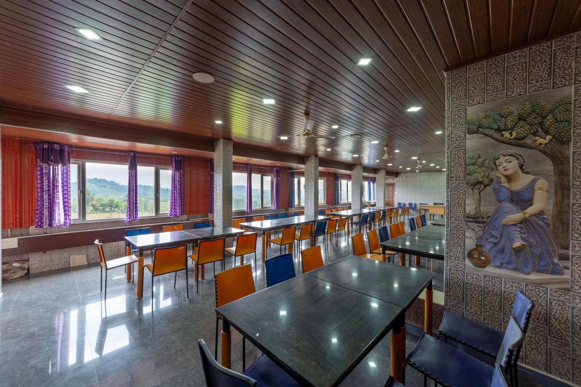 Vālpārai Sri Nandha Luxury Comforts מראה חיצוני תמונה