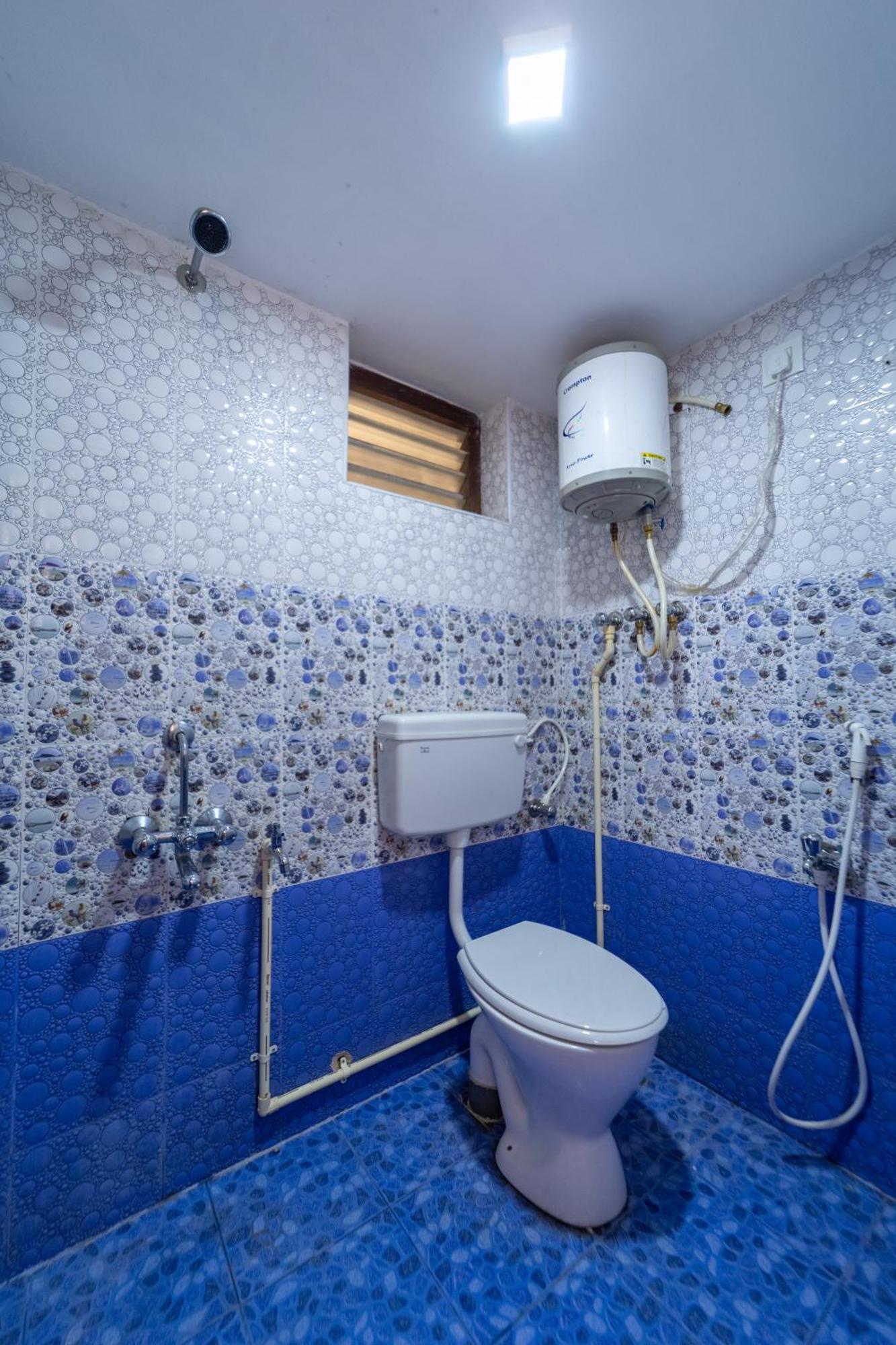 Vālpārai Sri Nandha Luxury Comforts מראה חיצוני תמונה